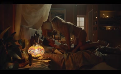 HOLLY HORNE NUDE/SEXY SCENE IN OH, RAMONA!