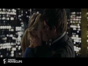 EMMA STONE in THE AMAZING SPIDER-MAN 2 (2014)