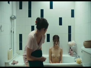 LILY-ROSE DEPP NUDE/SEXY SCENE IN WOLF