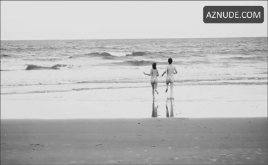 MARKETA IRGLOVA NUDE/SEXY SCENE IN THE SWELL SEASON