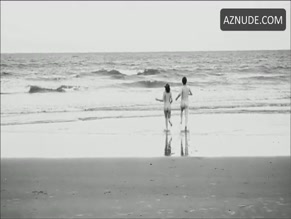 MARKETA IRGLOVA in THE SWELL SEASON (2011)