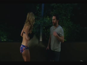 ISABEL MAY in I WANT YOU BACK (2022)