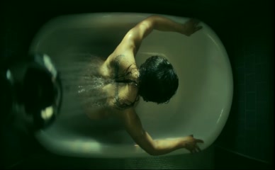 JURNEE SMOLLETT-BELL NUDE/SEXY SCENE IN SMOKE