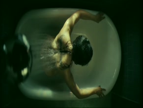 JURNEE SMOLLETT-BELL NUDE/SEXY SCENE IN SMOKE