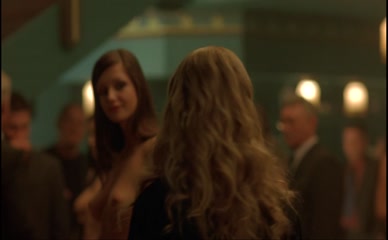 SANDRA SHINE NUDE/SEXY SCENE IN 8MM 2