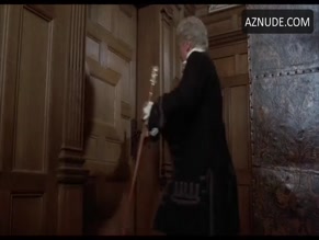 LOUISE ENGLISH in THE WICKED LADY (1983)