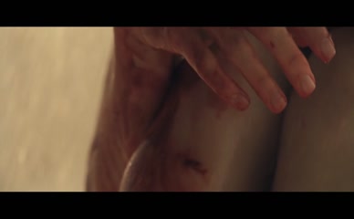 JESSICA BIEL NUDE/SEXY SCENE IN BLADE TRINITY