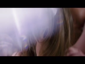 CAMILLE ZENIT in NOYEE SOUS LES PAILLETTES (2021)