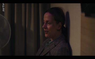 ELISA SCHLOTT in Informant