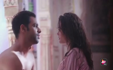 AGNI PAWAR NUDE/SEXY SCENE IN GANDI BAAT