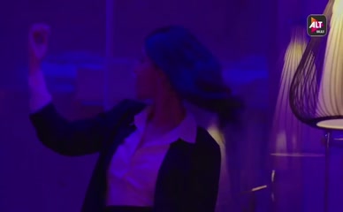 GAURI BATRA NUDE/SEXY SCENE IN HAI TAUBBA