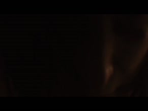 ANNIKA KUHL in ZERBROCHEN EIN FALL FUR DR. ABEL (2019)