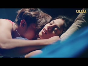 NOOR MALABIKA NUDE/SEXY SCENE IN PALANG TOD (SISKIYAAN)