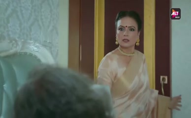 LIZAA MALIK NUDE/SEXY SCENE IN FIXERR