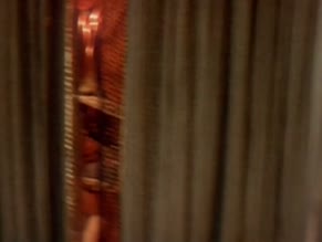 KIM VAN KOOTEN in ZUSJE