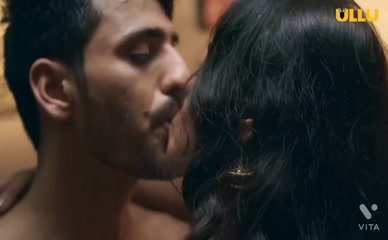 PAROMITA DEY NUDE/SEXY SCENE IN PALANG TOD SAAS BAHU NRI