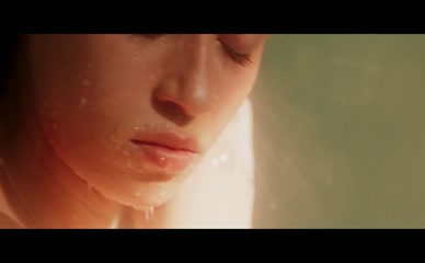 ELLA-RAE SMITH NUDE/SEXY SCENE IN INTO THE DEEP