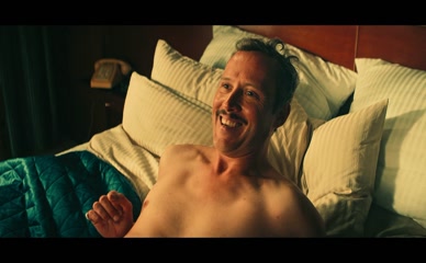 WIKTORIA FILUS NUDE/SEXY SCENE IN GLITTER