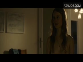 ODINE JOHNE in AGNES (2016)