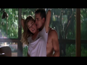 DENISE RICHARDS NUDE/SEXY SCENE IN WILD THINGS