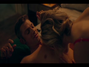 AMBER GOLDFARB NUDE/SEXY SCENE IN SEX/LIFE