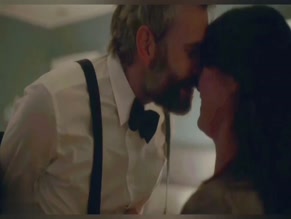 JULIA STILES in ORPHAN: FIRST KILL (2022)