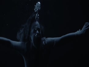 LUNA WEDLER in THE MARIANA TRENCH (2024)
