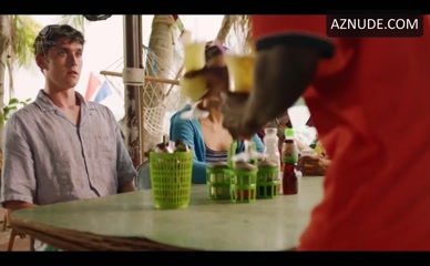 ALICE LEE,BRITTNEY WILSON NUDE/SEXY SCENE IN GAP YEAR