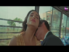 ALIYA NAAZ NUDE/SEXY SCENE IN MRS TEACHER 2