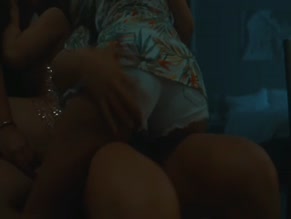 CHLOE JENNA NUDE/SEXY SCENE IN LAMPAS LANGIT