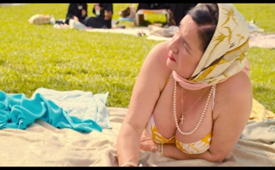 ANDREA SAWATZKI NUDE/SEXY SCENE IN FREIBAD