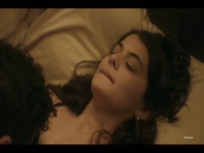 SOFIA BLACK-D'ELIA NUDE/SEXY SCENE IN SINGLE DRUNK FEMALE