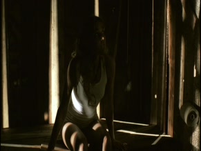 ARIELLE KEBBEL NUDE/SEXY SCENE IN REEKER