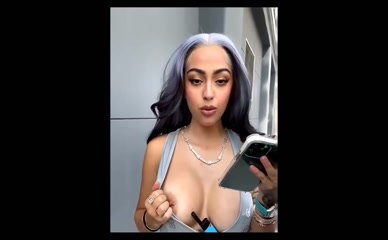 MALU TREVEJO NUDE/SEXY SCENE IN MALU TREVEJO'S NUDE FLASHES HER NIPPLES