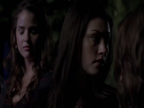 JESSICA PARKER KENNEDY in THE SECRET CIRCLE