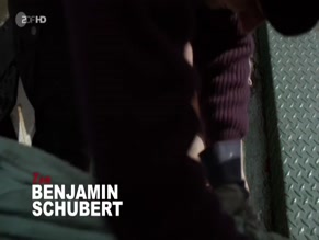 ANIKA LEHMANN in EINSATZ IN HAMBURG - TOD AM MEER