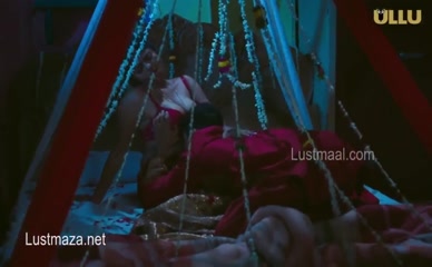 BHARTI JHA NUDE/SEXY SCENE IN DORAHA