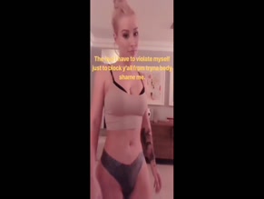 IGGY AZALEA NUDE/SEXY SCENE IN IGGY AZALEA SEXY ASS TWERKING