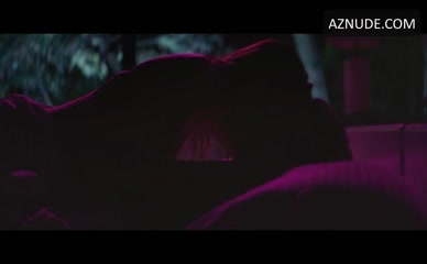 BELLA THORNE NUDE/SEXY SCENE IN YOU GET ME