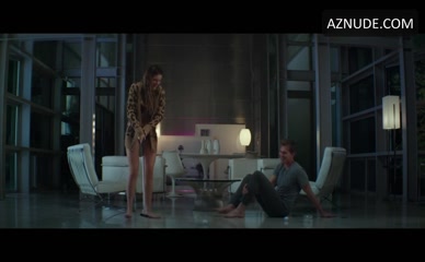 BELLA THORNE NUDE/SEXY SCENE IN YOU GET ME