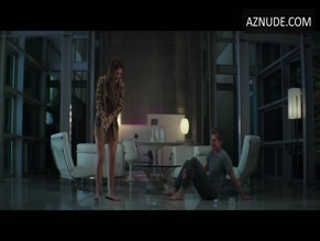 BELLA THORNE NUDE/SEXY SCENE IN YOU GET ME