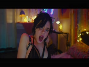 ROSE VAN GINKEL in KITTY K7