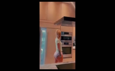 IGGY AZALEA in IGGY AZALEA SEXY PANTIES TWERKING