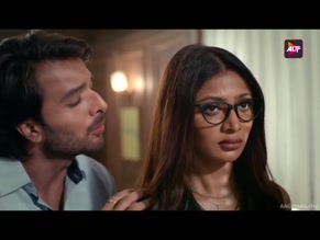 RIYA SEN in BEKAABOO (2019)