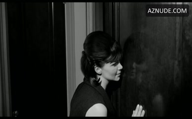 BELLA DONNA NUDE/SEXY SCENE IN RED ROSES OF PASSION