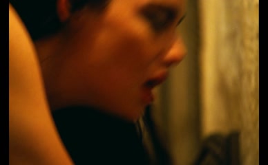 EMMA STONE in POOR THINGS