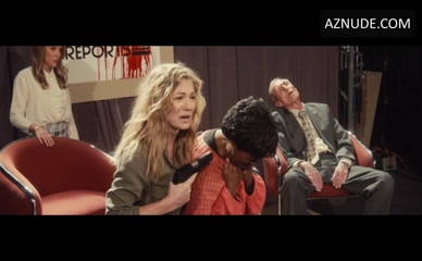 DENISE RICHARDS,CHARLOTTE MCKINNEY NUDE/SEXY SCENE IN A GIRL IS A GUN