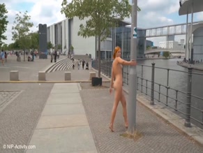 DOLLY DYSON in DOLLY DYSON NUDE IN PUBLIC (2022)