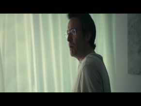 IULIA LUMANARE in FAMILIAR (2023)