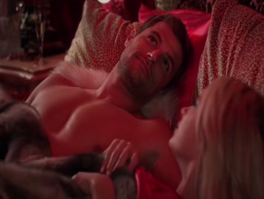 ASHLEY BENSON in PRETTY LITTLE LIARS (2014-)